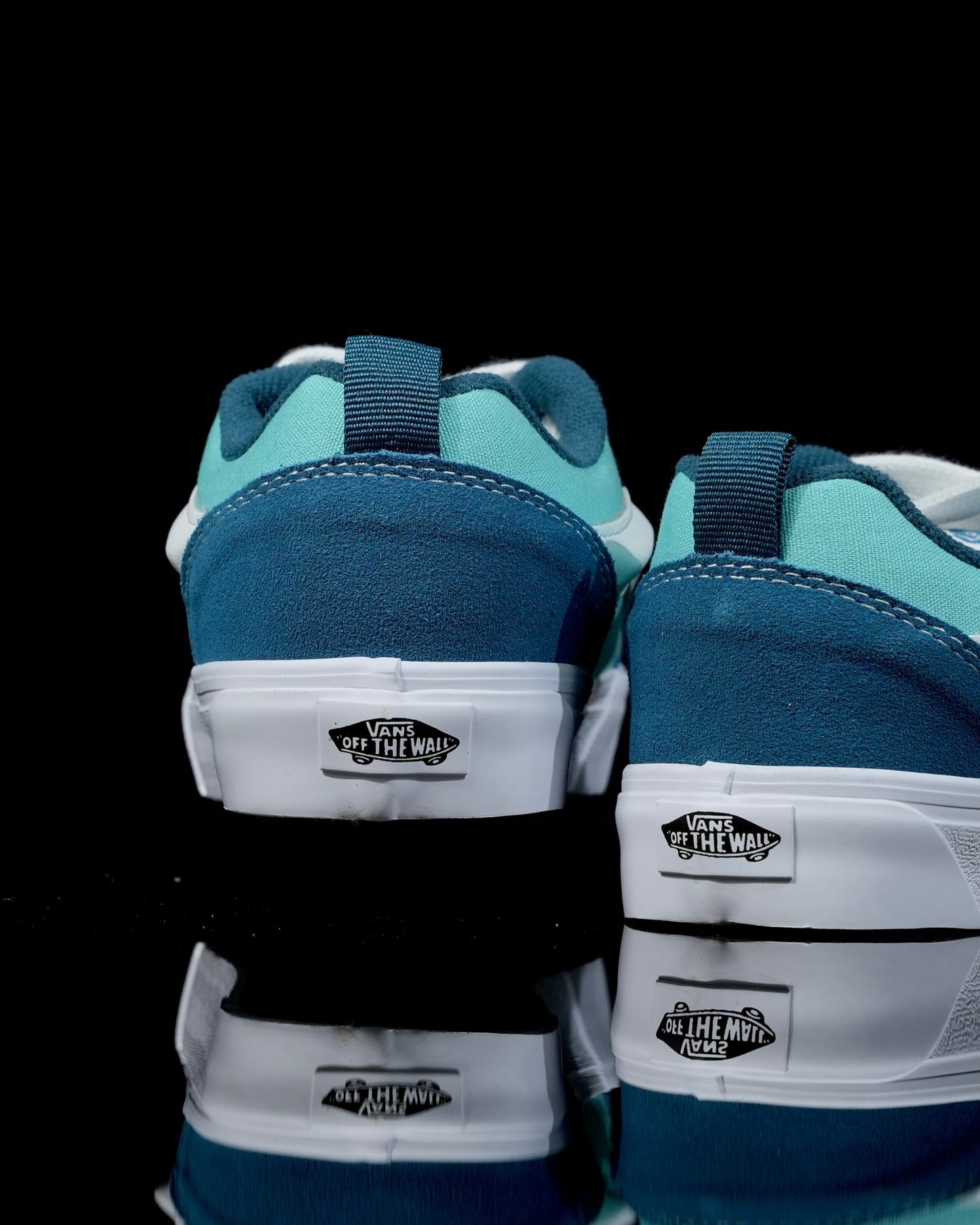 Vans Vault “OG Old Skool”Sneakers